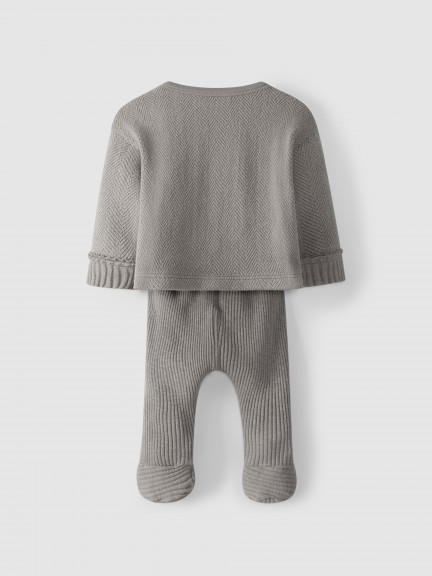 Ribbed jersey sweater and pants set Ribbed jersey sweater and pants set