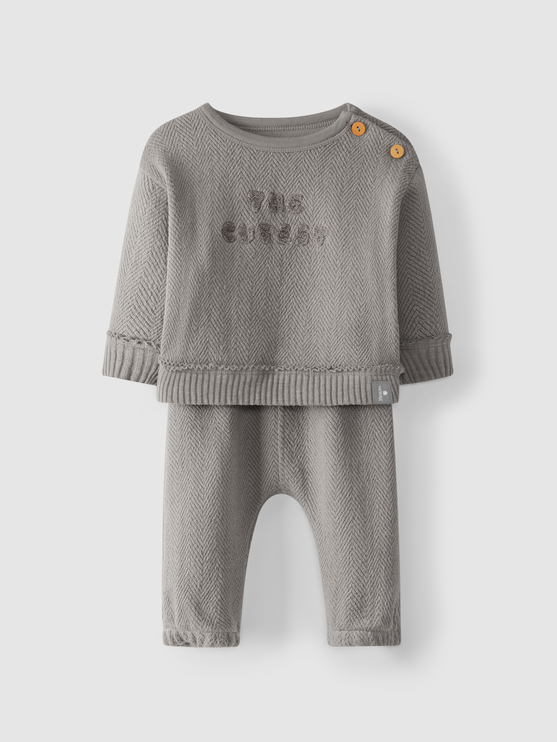 "The cutest" sweater and pants set