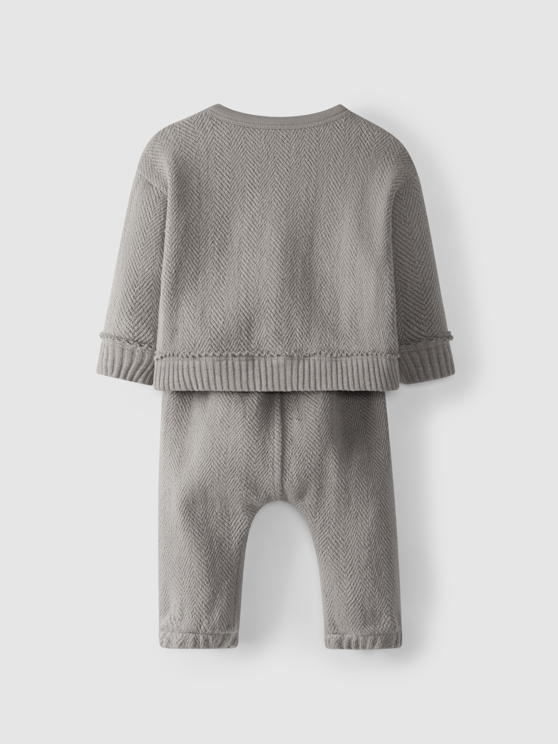 "The cutest" sweater and pants set