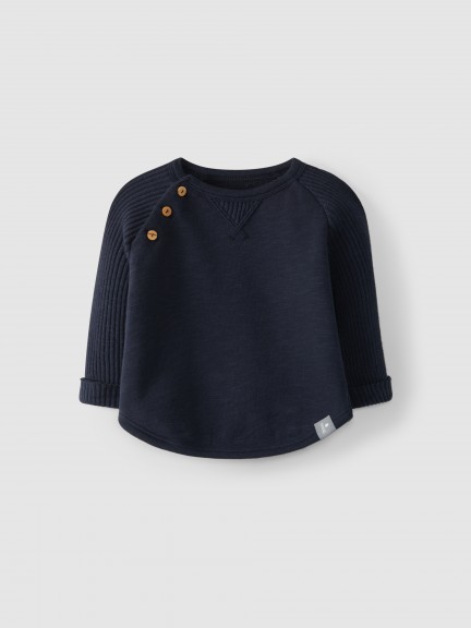Sweater with ribbed jersey sleeves