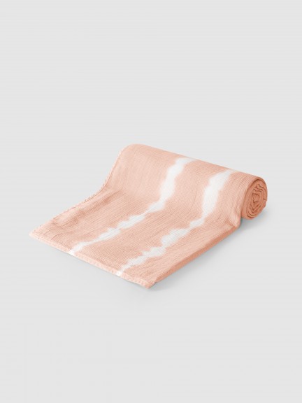 Tie-dyed swaddle with bag Tie-dyed swaddle with bag