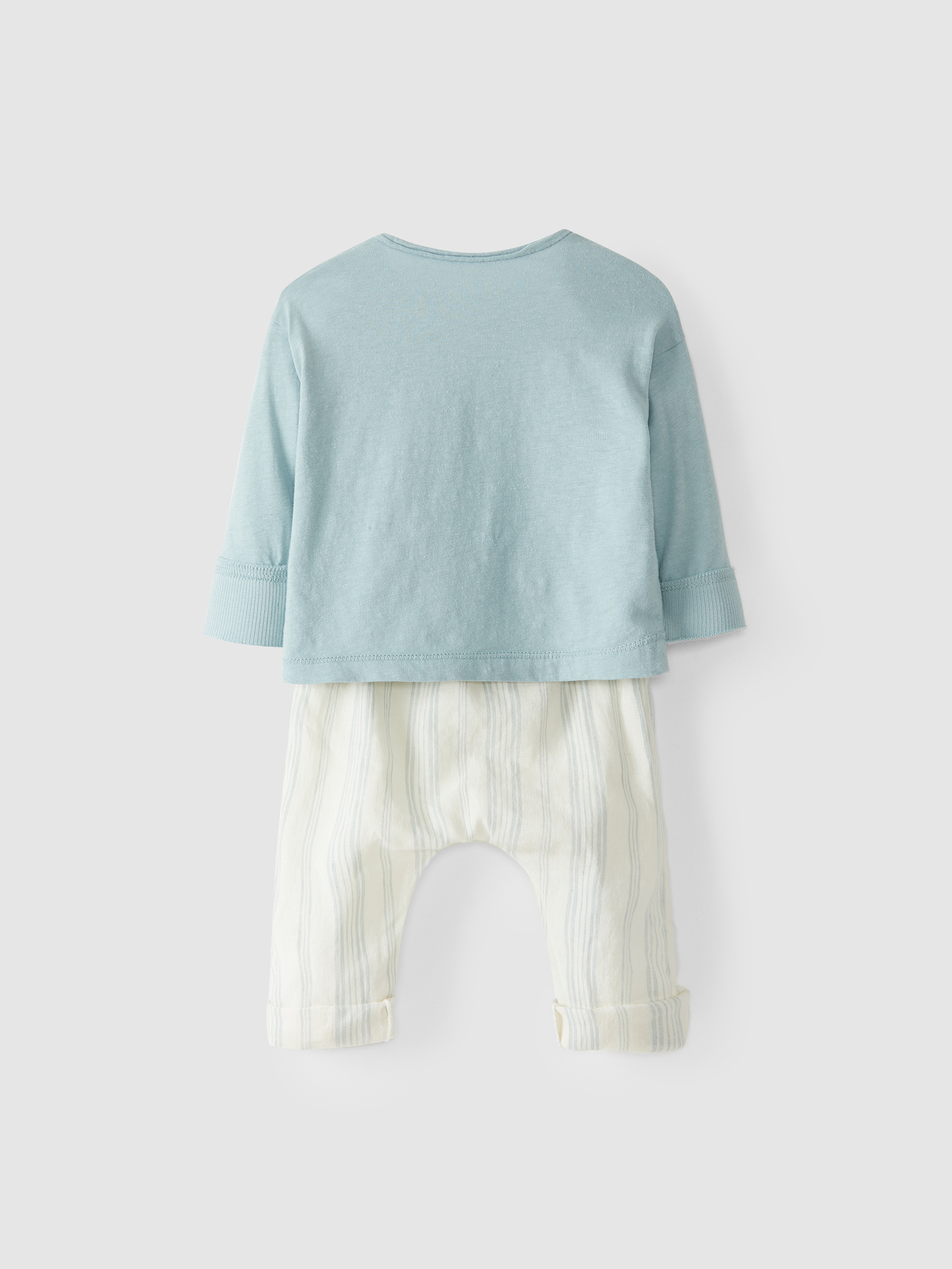 Sweater and pants set