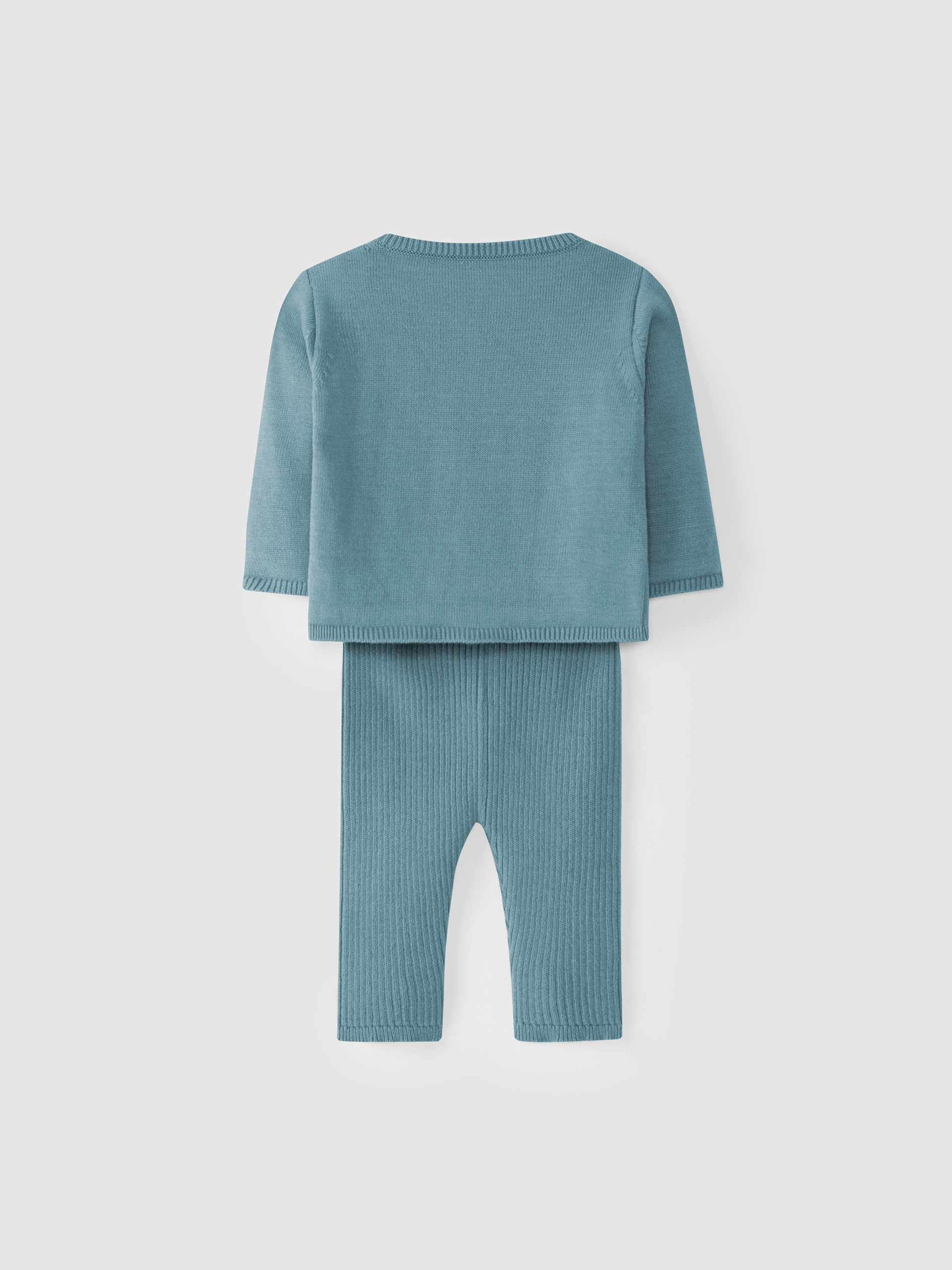 Knitted jumper and pants set