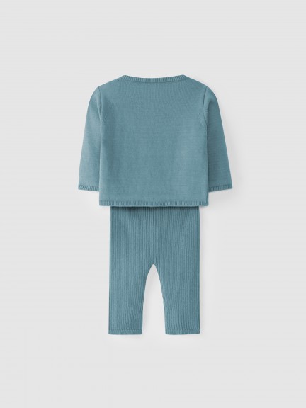 Knitted jumper and pants set Knitted jumper and pants set