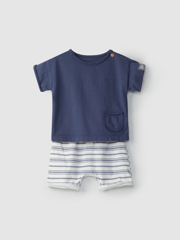 Set striped shorts and t-shirt