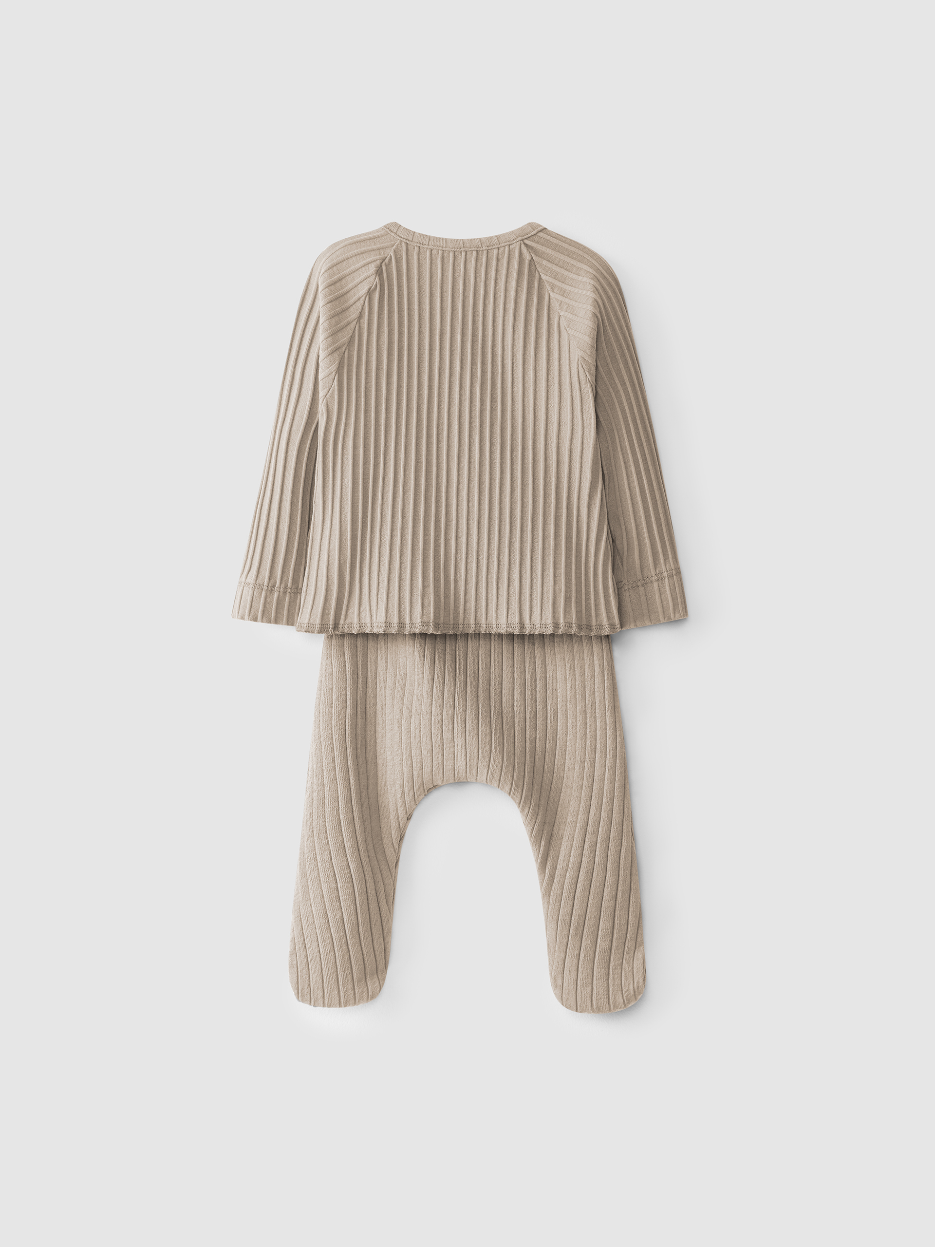 Pants and t-shirt kit in ribben jersey