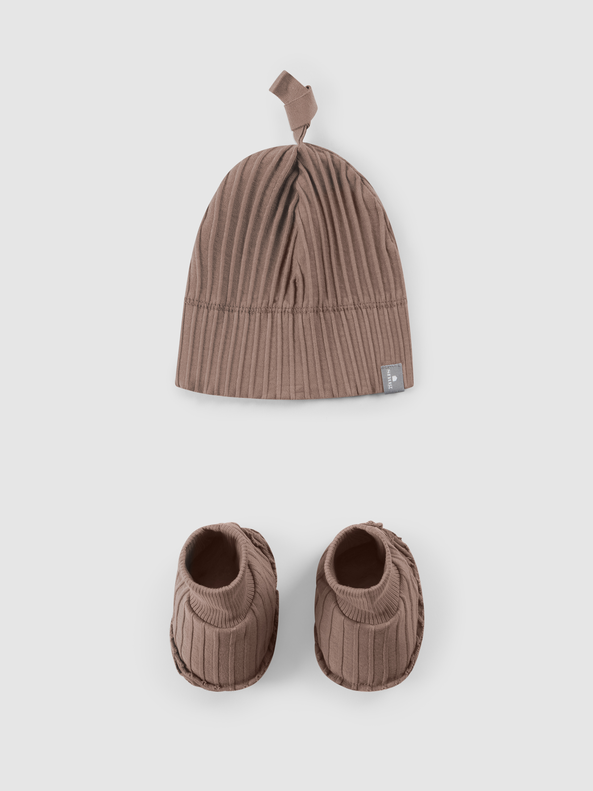 Hat and booties kit in ribben jersey