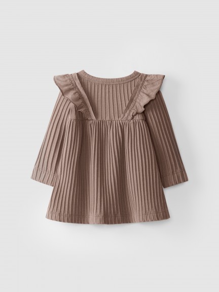 Vestido de punto acanalado con delantal Vestido de punto acanalado con delantal