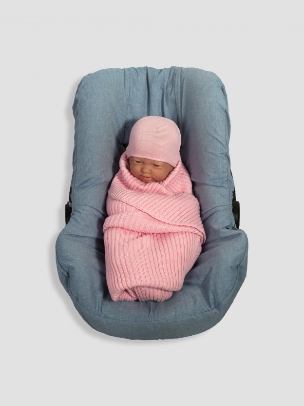 Knitted car seat wrap