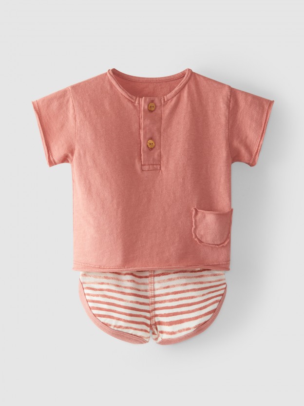 Two-piece T-Shirt and striped shorts set
