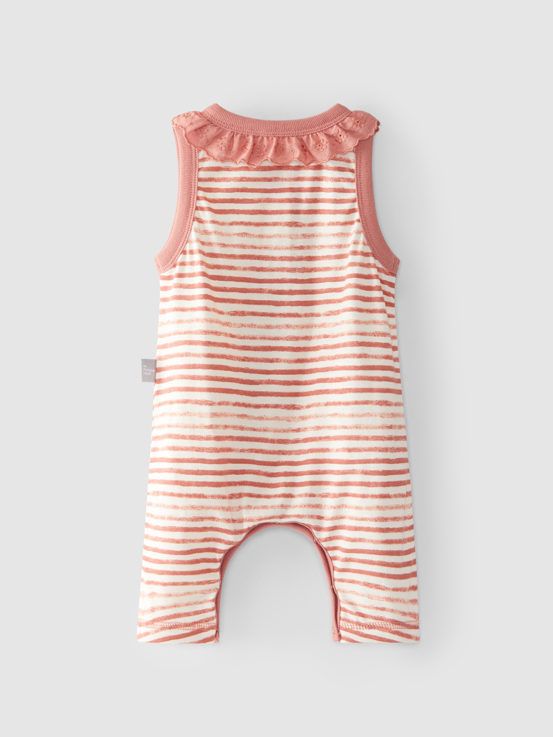 Peto rayas con cuello de volante bordado