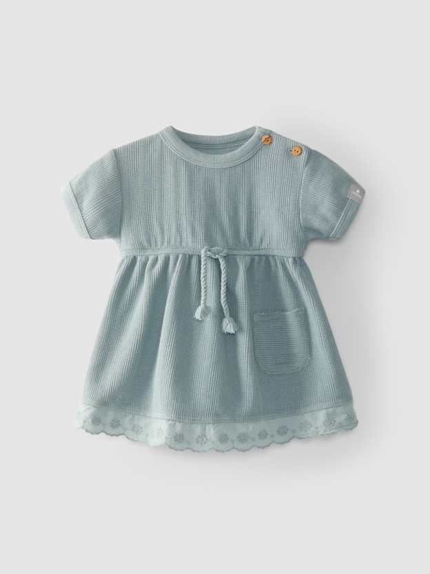 Dress textured cotton with embroidered ruffle