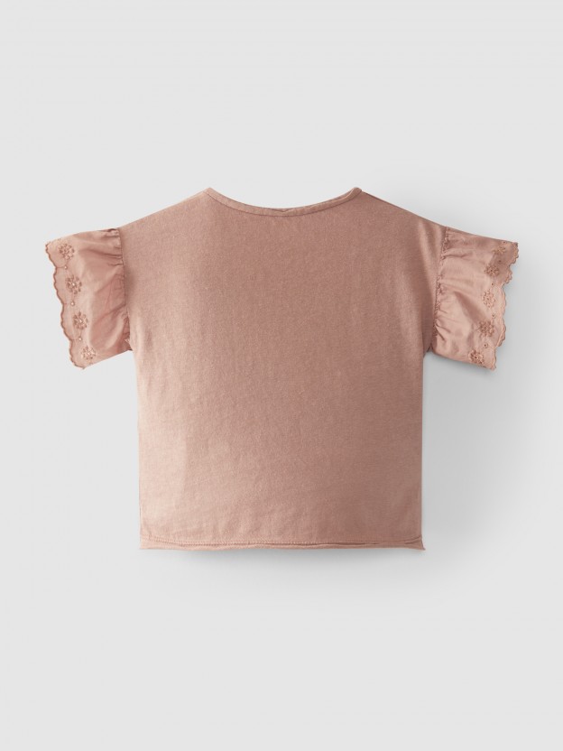T-shirt sleeves with embroidered ruffle