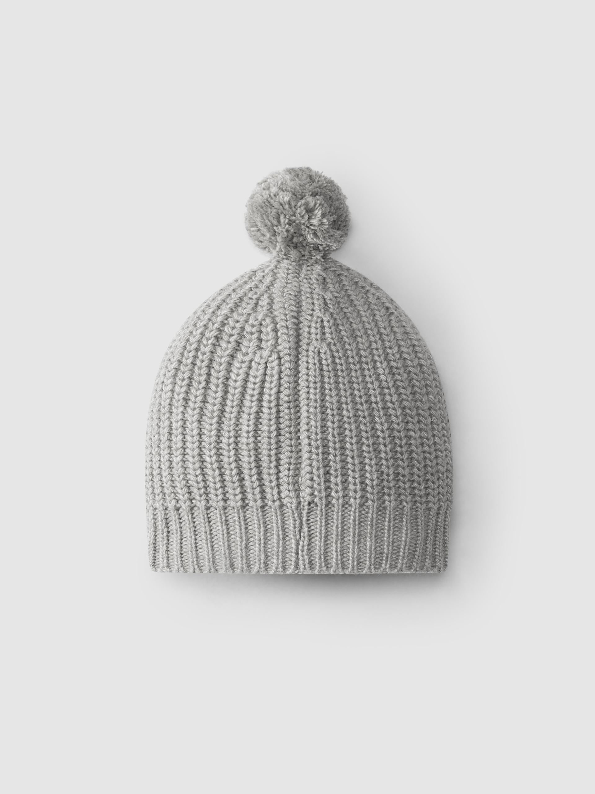 Gorro tricotado com pom-pom