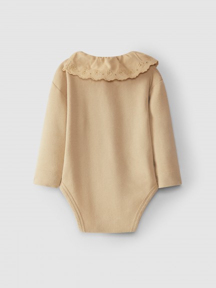 Body com gola bordado inglês Body com gola bordado inglês