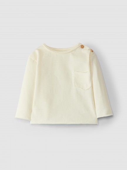 Long-sleeved t-shirt with pocket