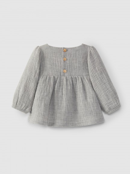 Blusa com bordado fio de lã Blusa com bordado fio de lã