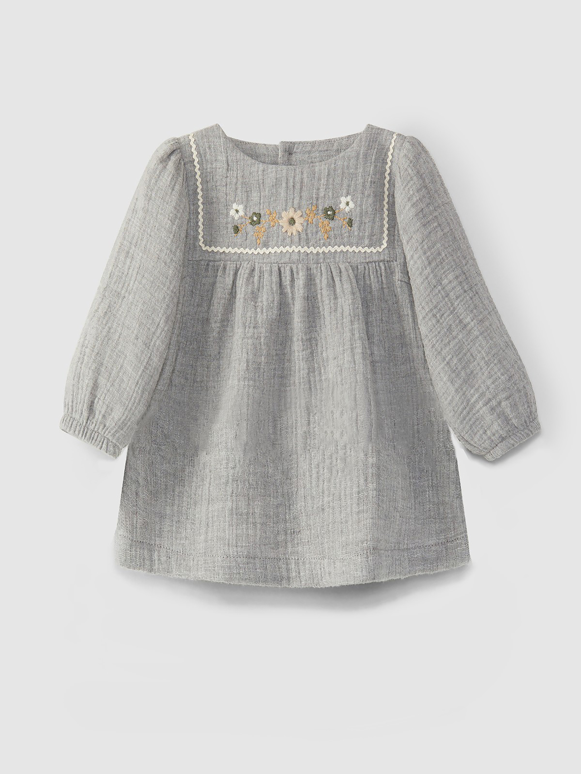 Vestido com bordado fio de lã