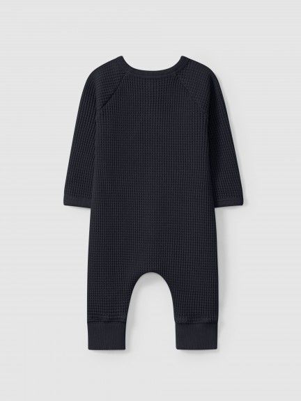 Trajecito en punto gofre con bolsillo Trajecito en punto gofre con bolsillo