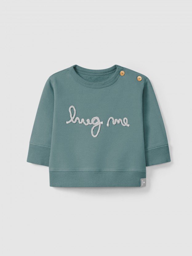 Sweat "hug me"