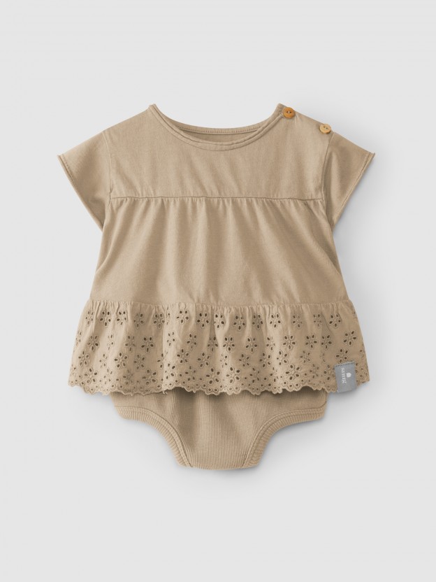 English embroidery T-Shirt & diaper cover set
