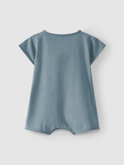 Trajecito liso pierna corta con bolsillos Trajecito liso pierna corta con bolsillos