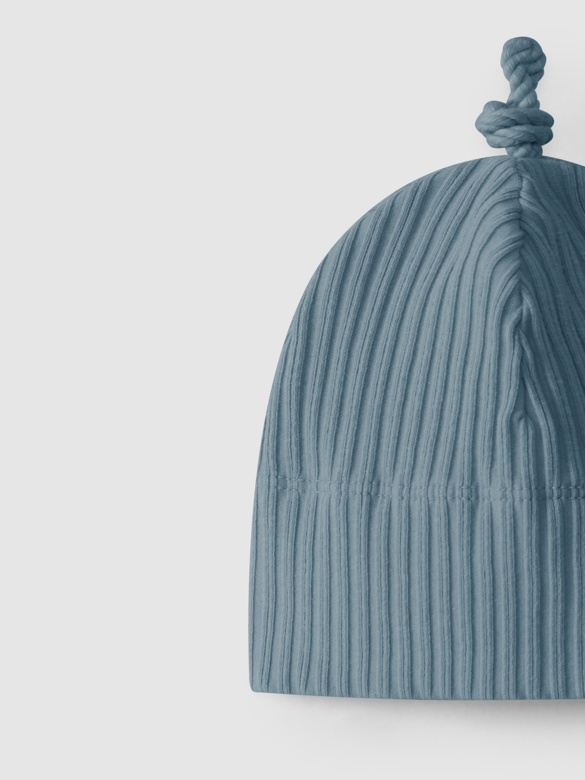 Gorro com nó em malha canelada