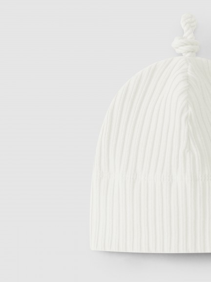 Ribbed jersey beanie with knot Ribbed jersey beanie with knot