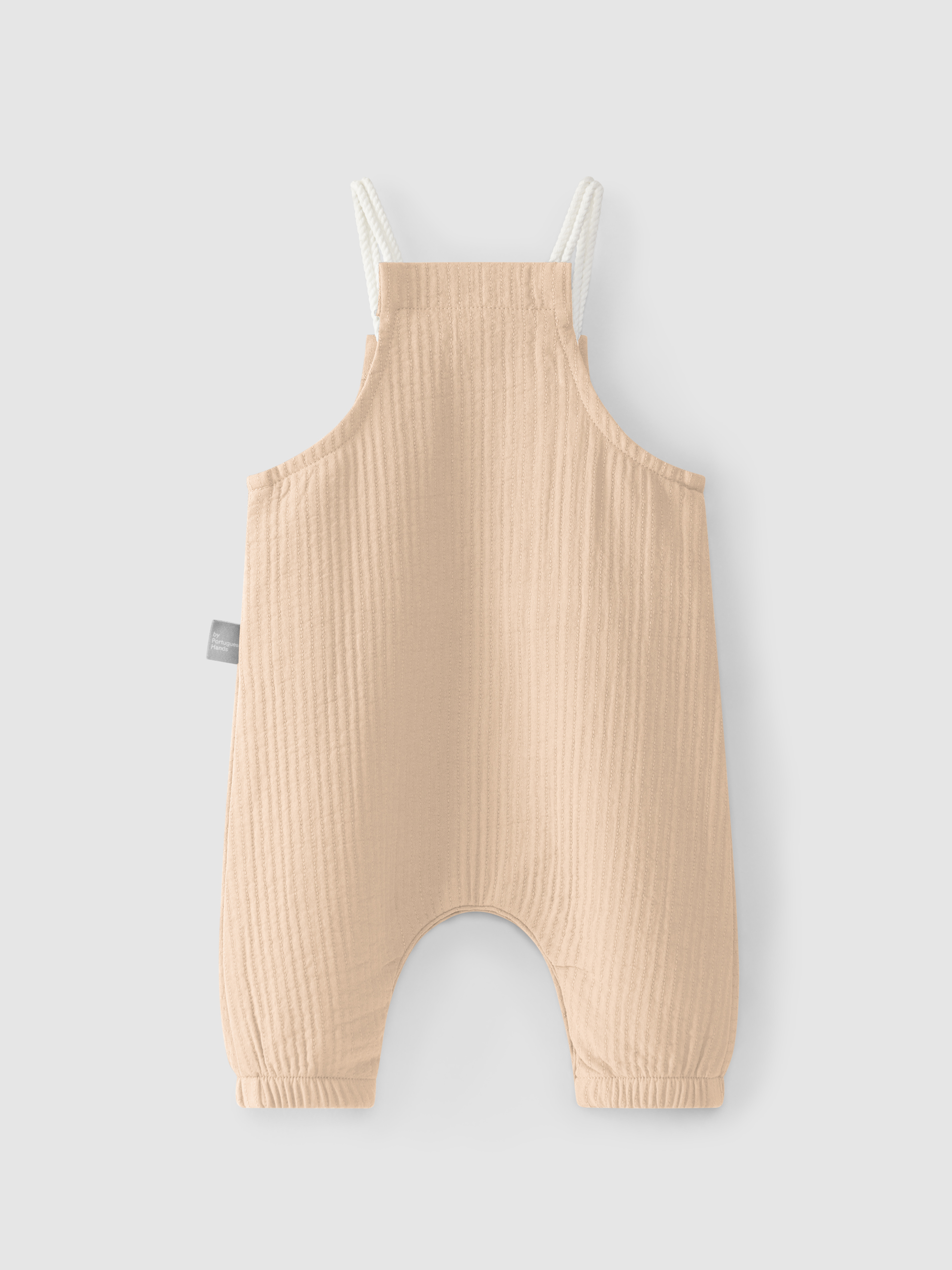 Jardineiras lisas com bolso