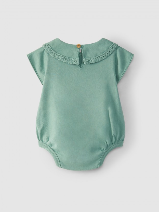 Body gola em renda de croch