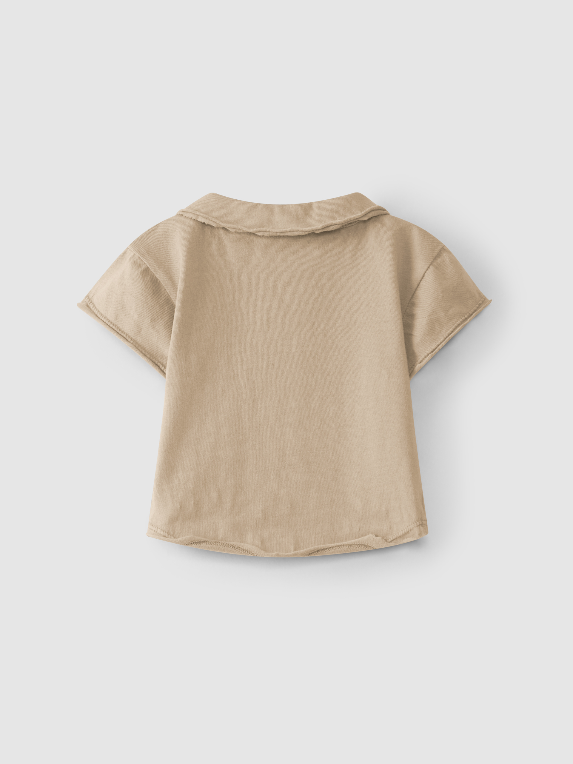 Polo liso con bolsillo