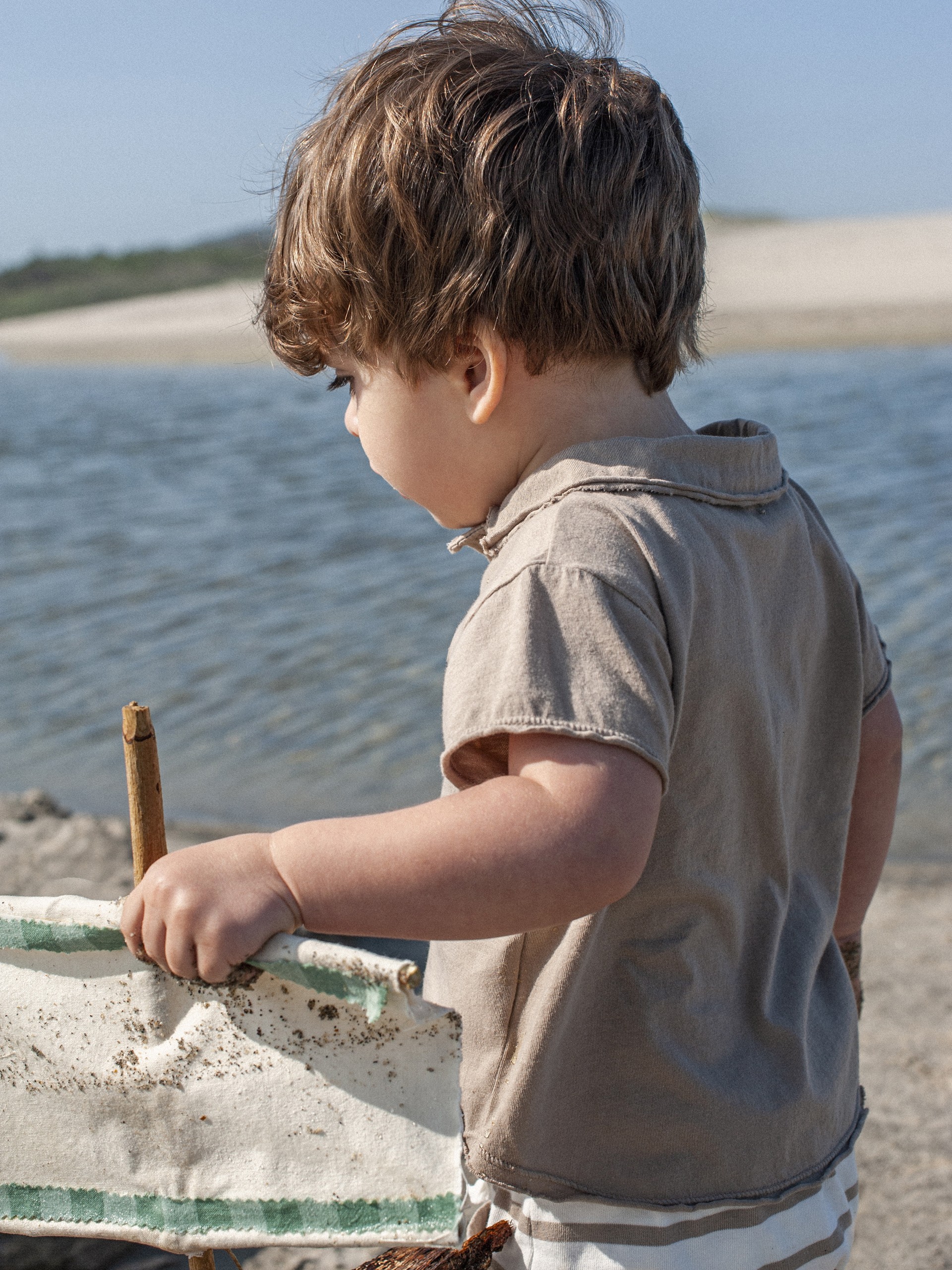Polo liso con bolsillo