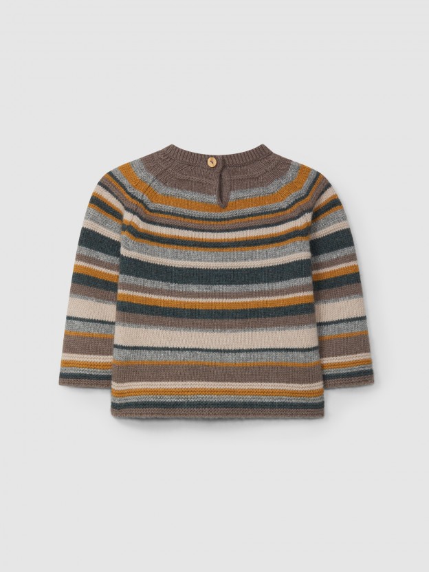 Knitted jumper with embossed stripes