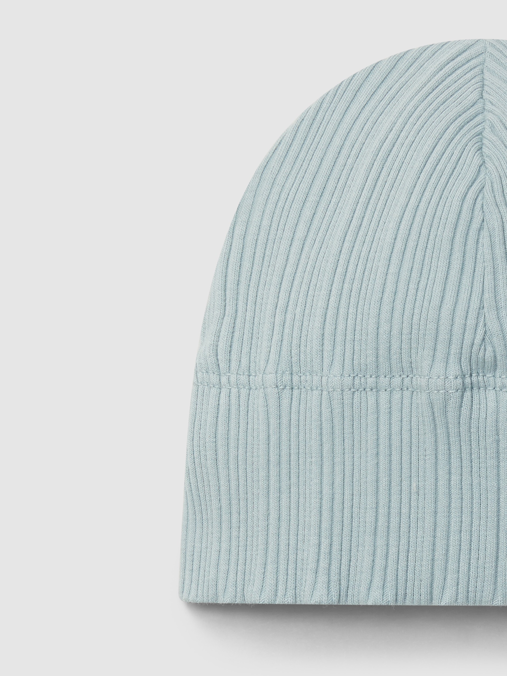 Conjunto de três peças  em malha canelada