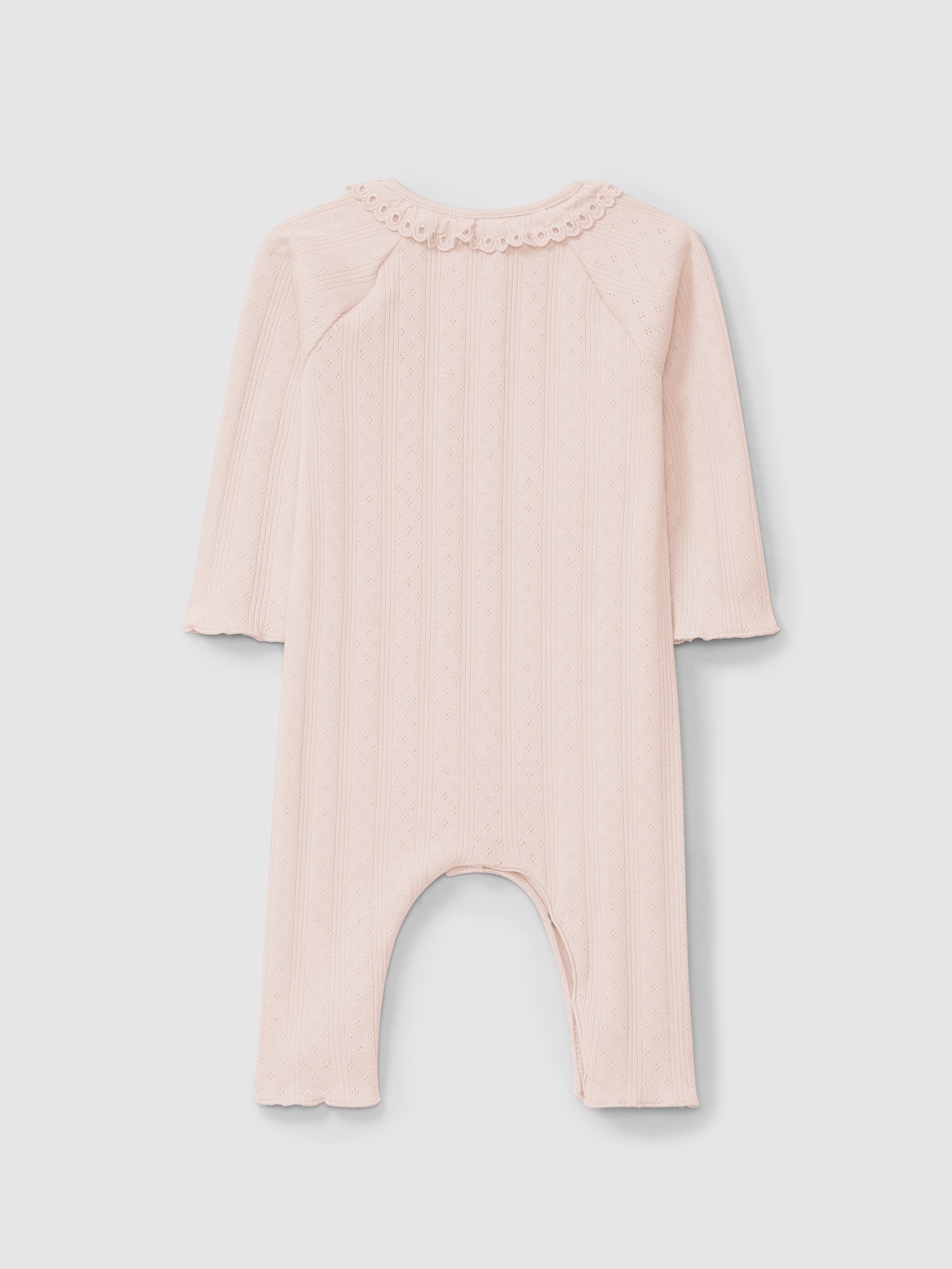 Trajecito ajour con bordado inglés