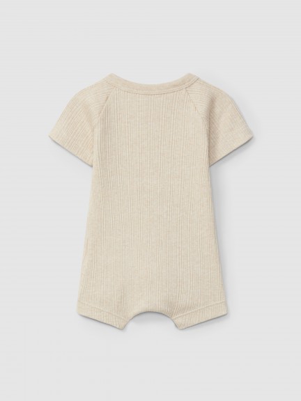 Fatinho de perna curta em malha canelada Fatinho de perna curta em malha canelada