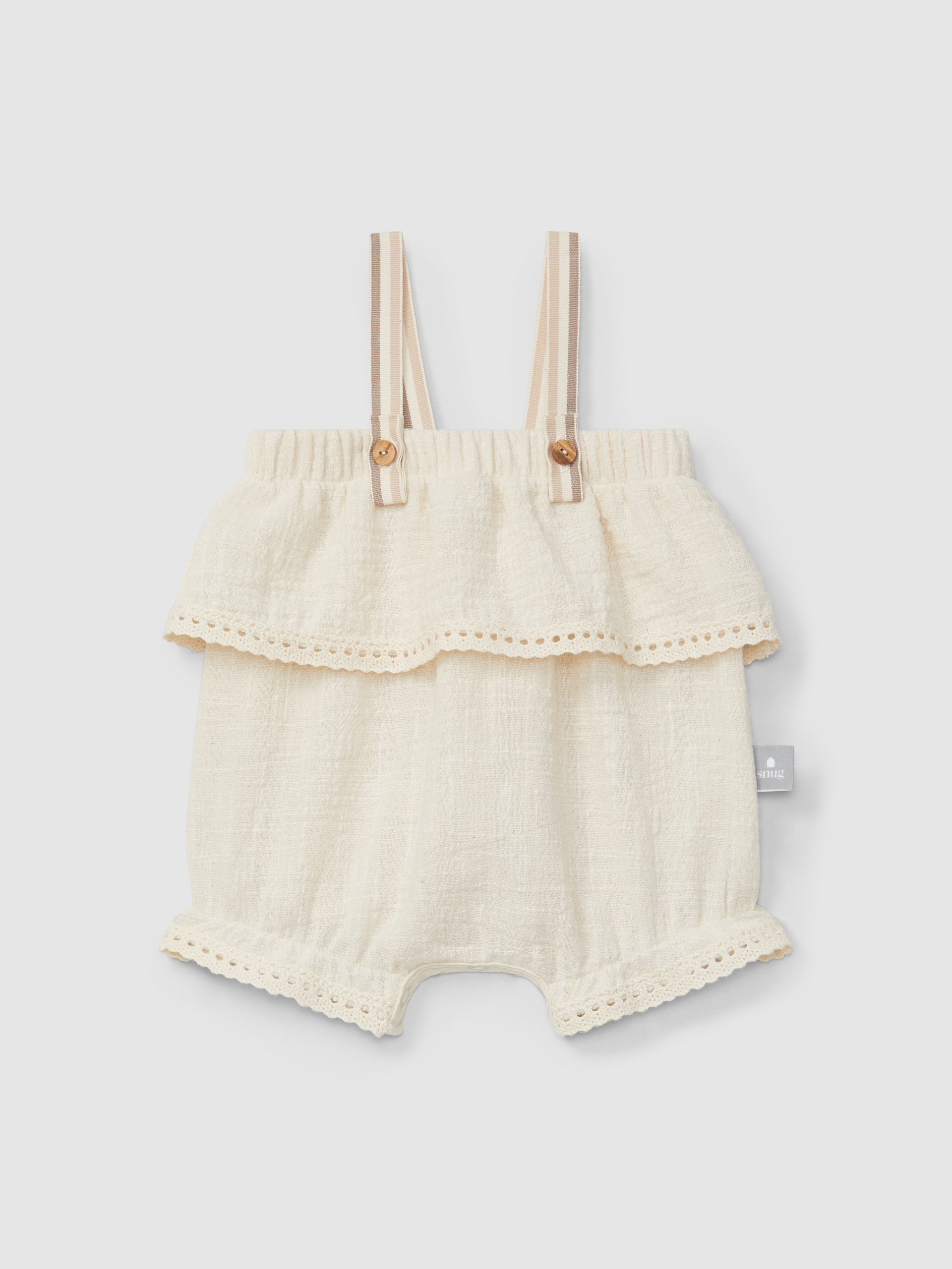 Fofo com detalhes de folho com renda