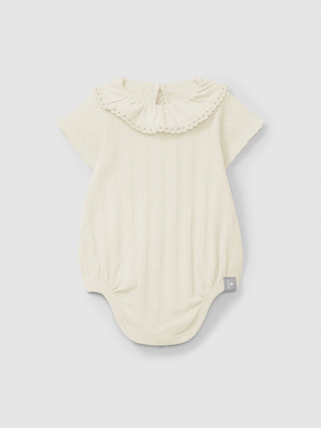 Ajour pattern bodysuit with ruffled collar English embroidery