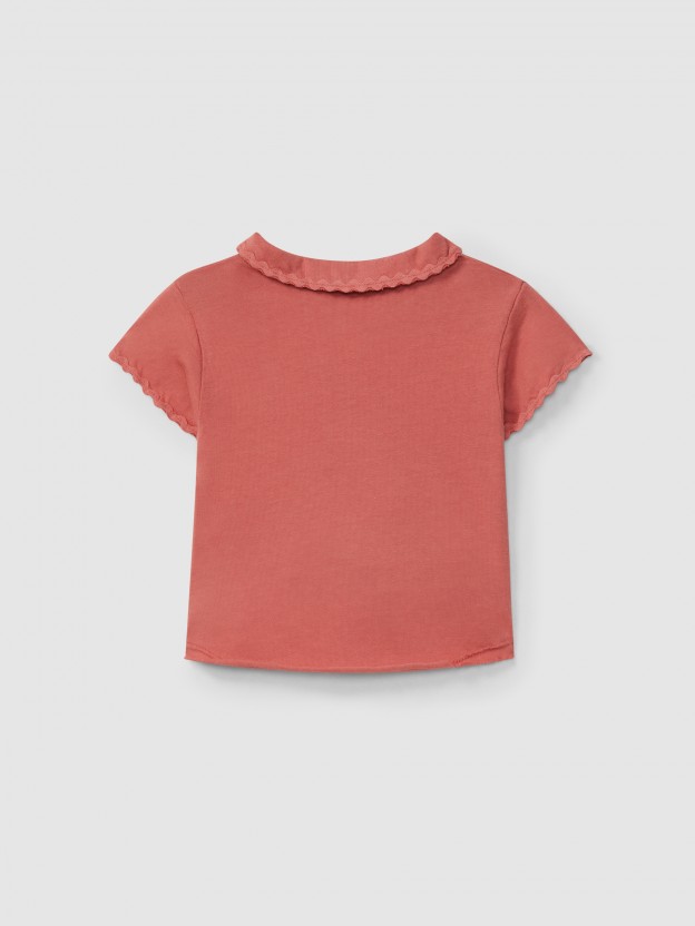 Polo liso com detalhe de espiguilha