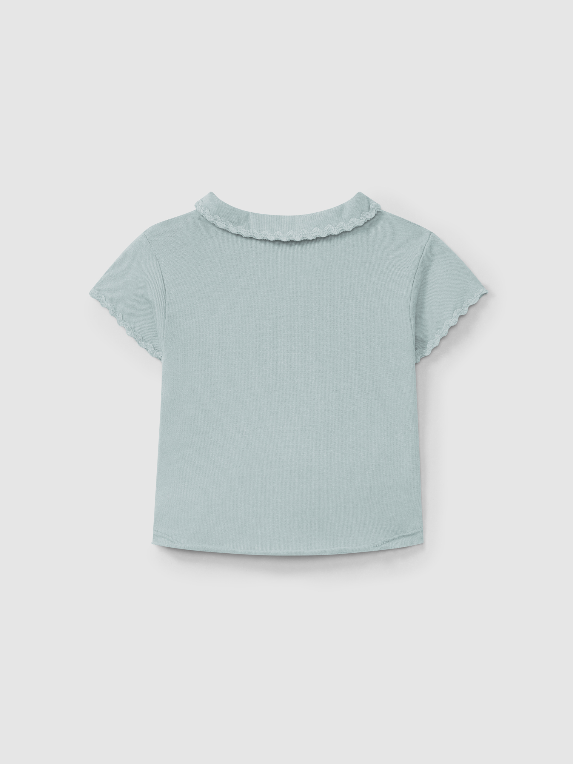 Polo liso com detalhe de espiguilha