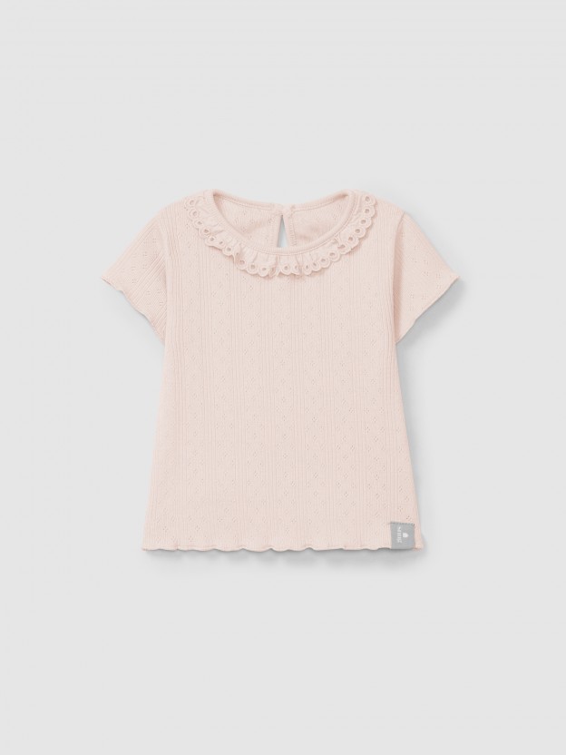 T-shirt ajour com gola de folho bordado inglês T-shirt ajour com gola de folho bordado inglês
