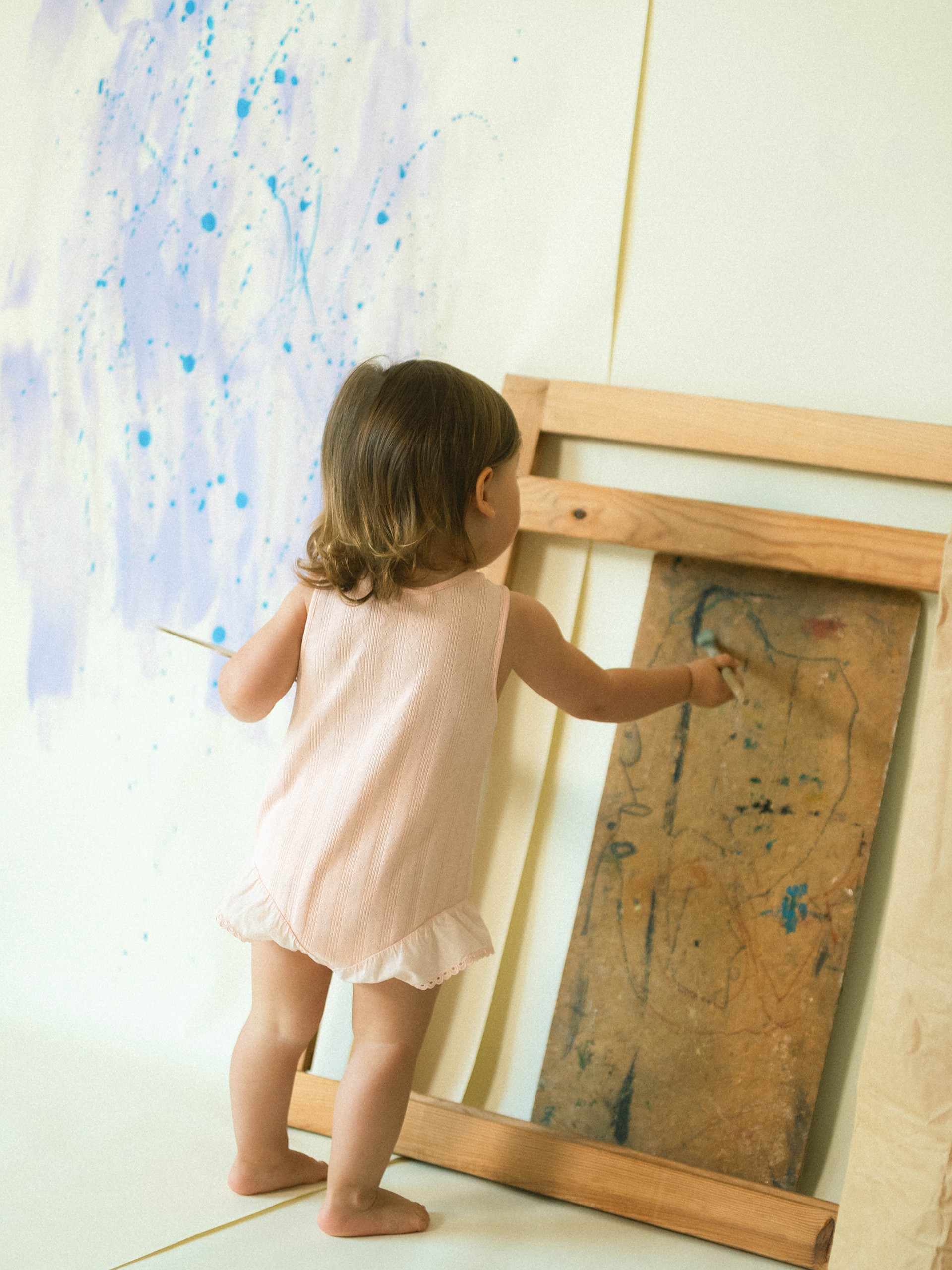 Macacão ajour com bordado inglês