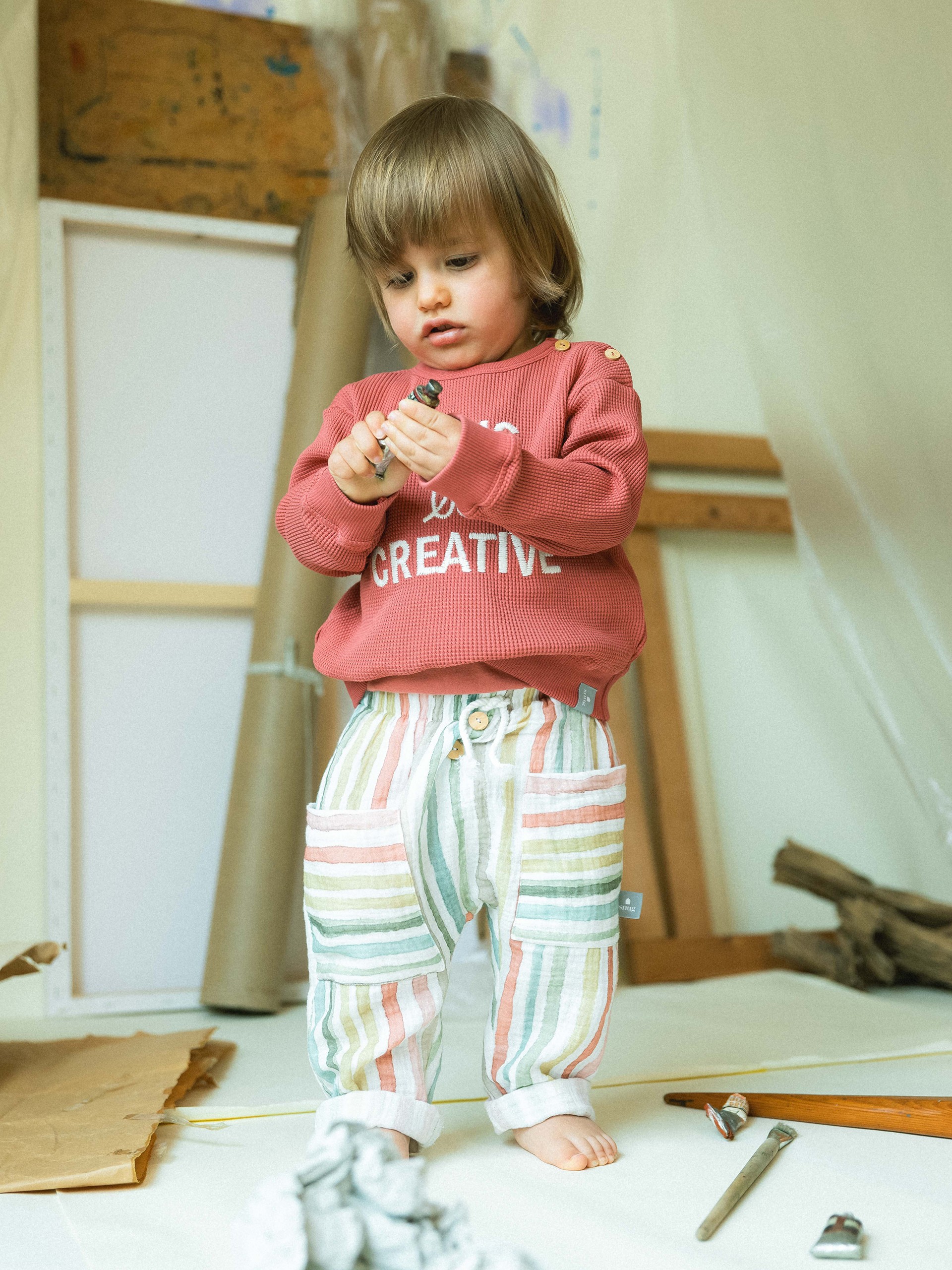 Multi-colour striped pull-up pants