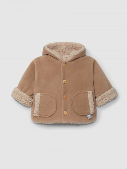 Fleece hooded jacket and interior fur