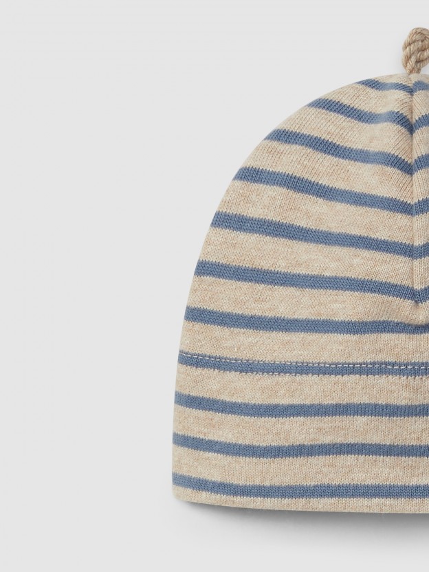 Beanie in soft brushed jersey Beanie in soft brushed jersey