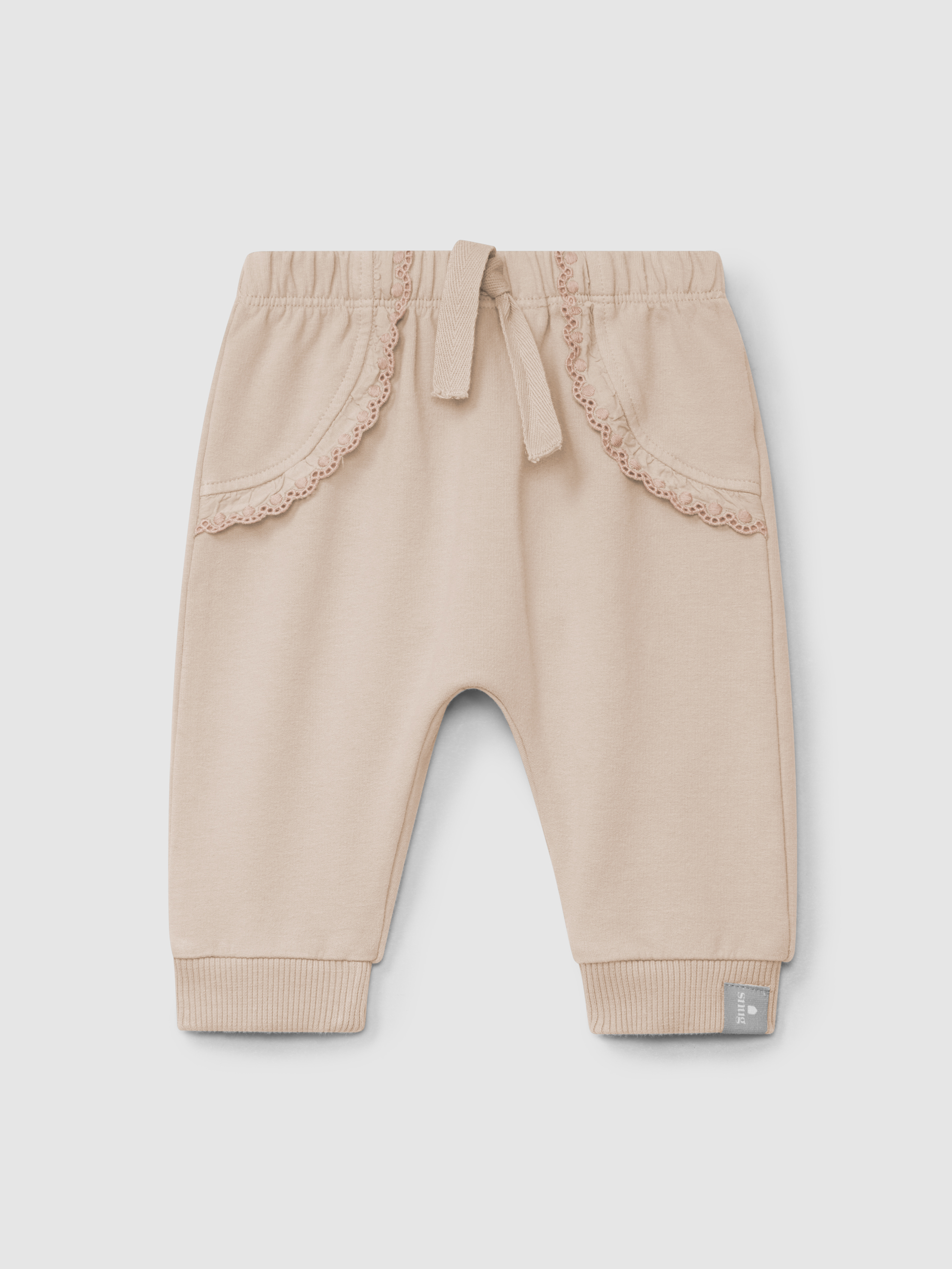 Plush pull-up pants with embroidered ruffle