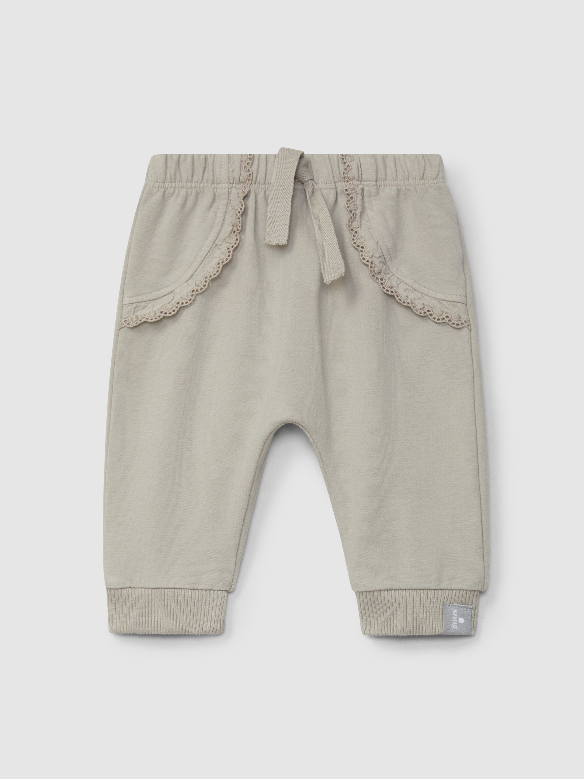 Plush pull-up pants with embroidered ruffle