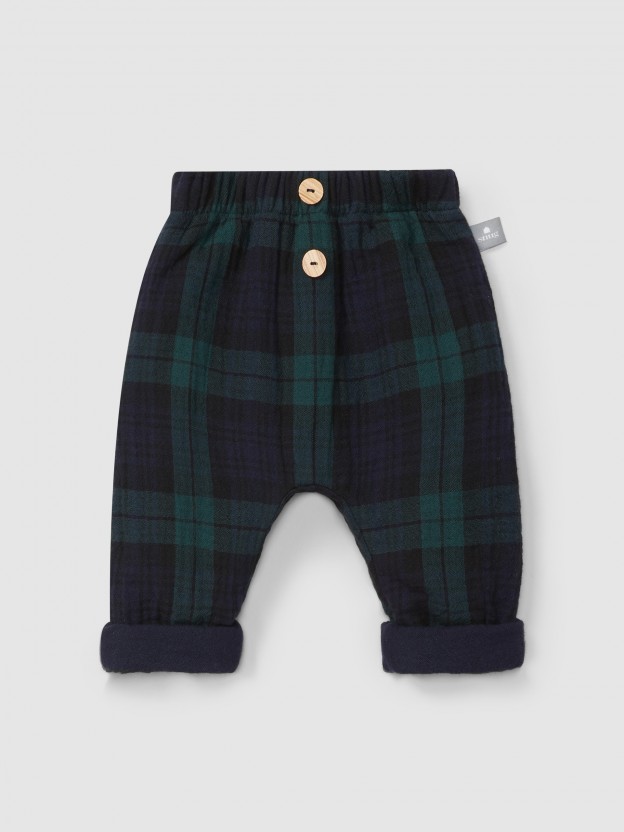 Check pull-up pants Check pull-up pants