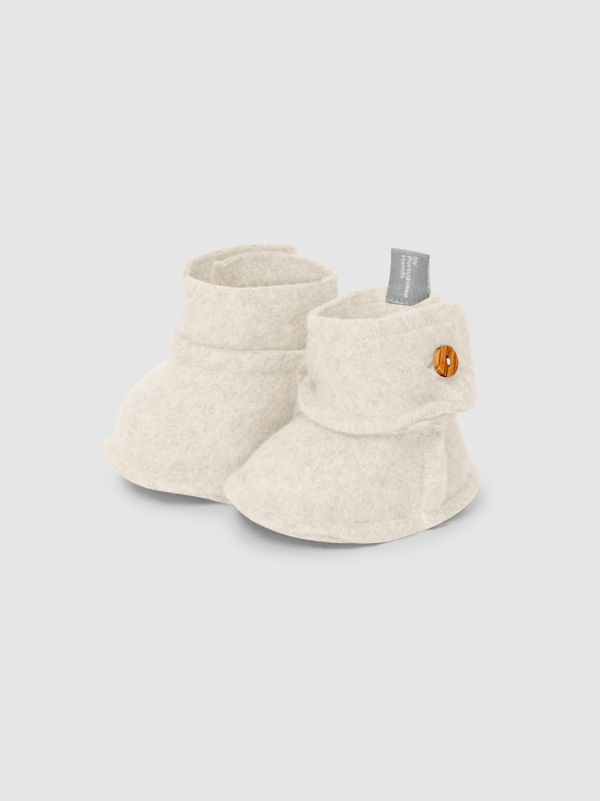 Organic cotton fleece booties with button