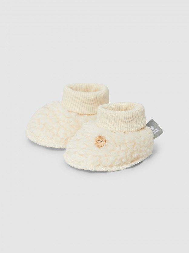 Booties in organic cotton fur Booties in organic cotton fur